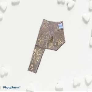 Gold leopard light and tight